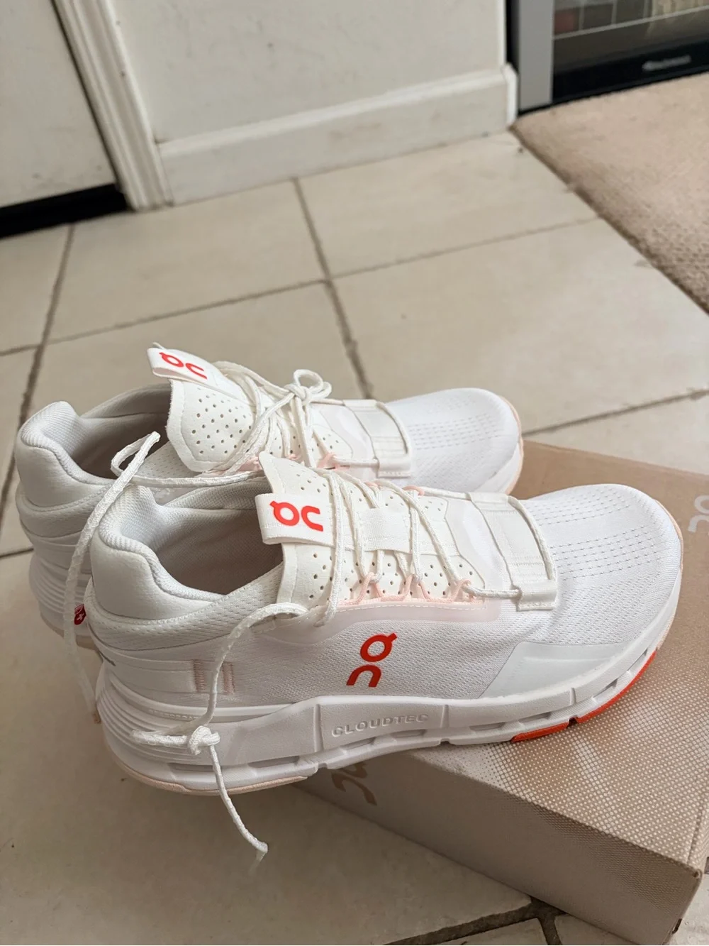 On Running Cloudnova 2 White/Flame Women’s Sneakers brand new